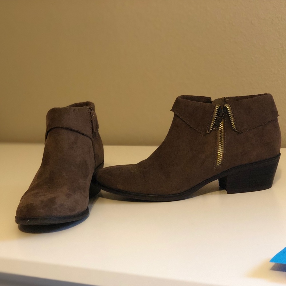 💞Gorgeous dark brown booties